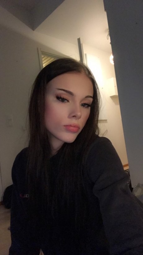 Nikitakanervala nude actress gallery