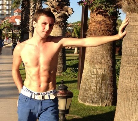 Night Way_ model naked picture