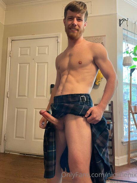 Nic Phenix actress photo