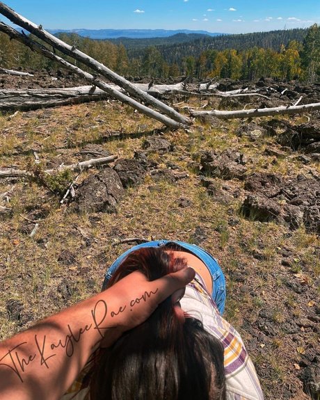 Beast and The Beauty nude star pics