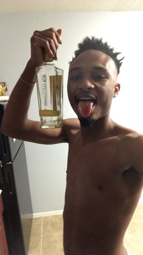 SNJERRY model nude img