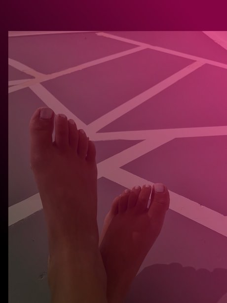 Alyssa Feet pornstar high quality galleries