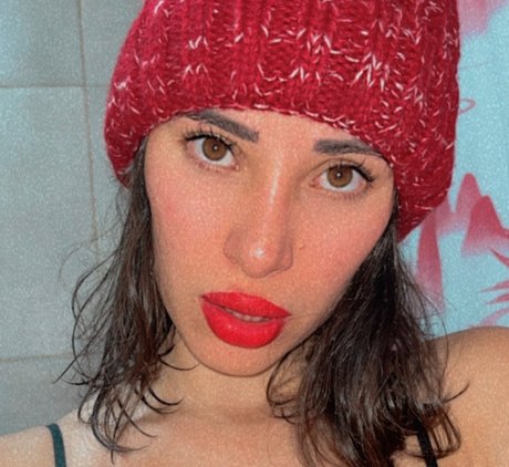 Ailu Riveros art actress images