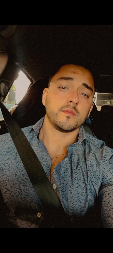 Alberto Magallan model sexy images