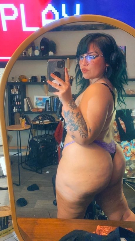 _Heximonia Alexandra Von_ best model pictures