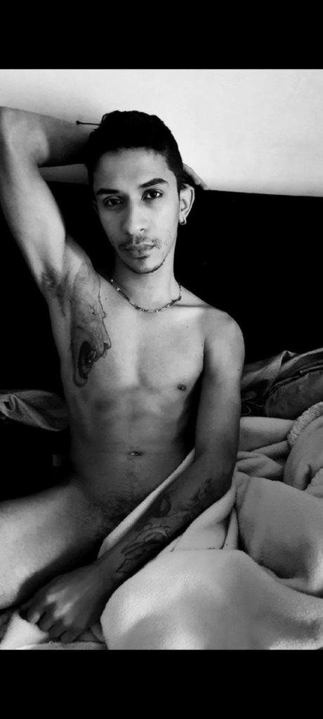 Ni o Porno_ star nude pic