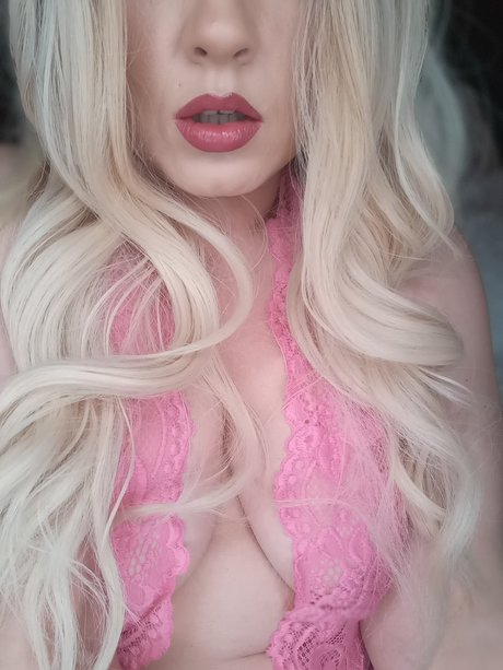 NinaRaeJonesVIP star sex pics