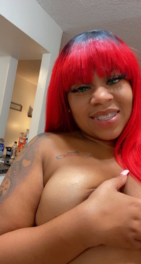 NINAA KEYY star nude img