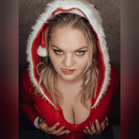 Creazycurvygirl beautiful star img