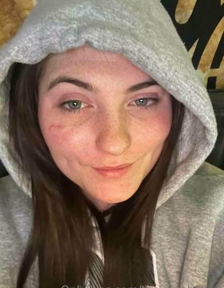 teen lesbian onlyfans top pics