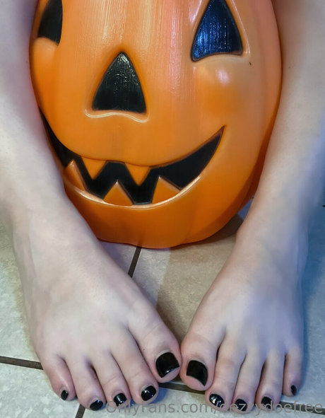 dezzydoefree pretty pornstar gallery