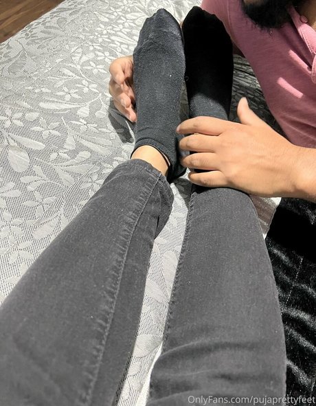 pujaprettyfeet hd actress photo