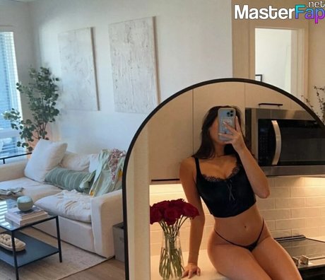 Olivia Mogan model high quality photo