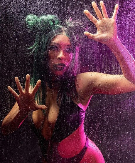 goth trans onlyfans pretty pics