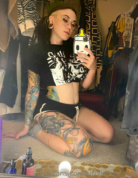 kittykoopa free naked star picture