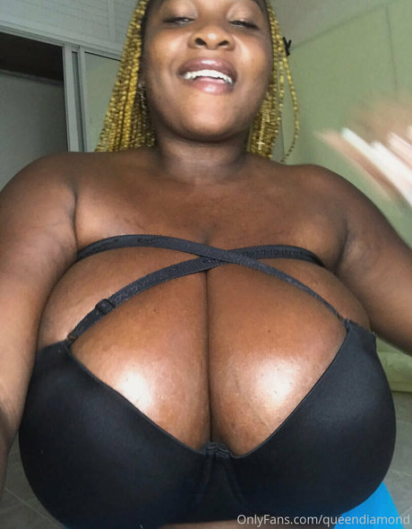 queendiamond pretty model galleries