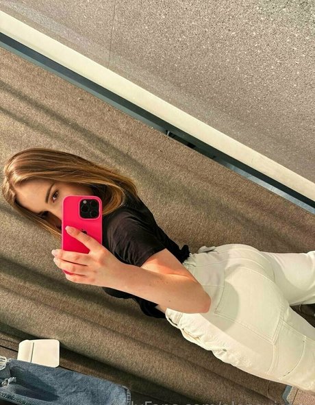 alenavipfox high quality actress picture