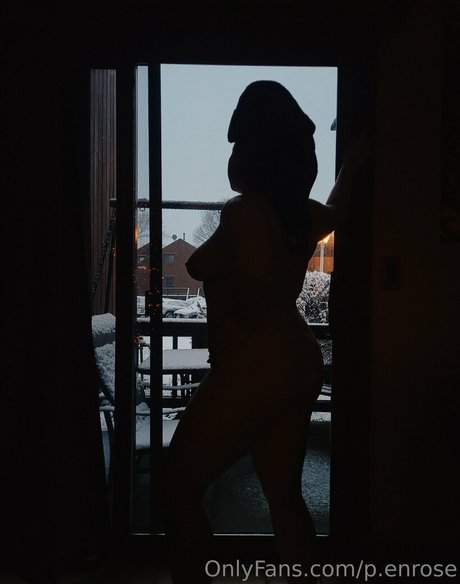 p enrose nude model img