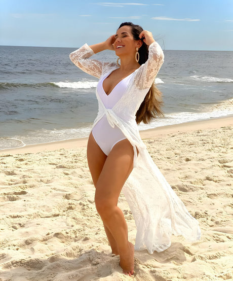 Isabele Benito pornstar high quality gallery