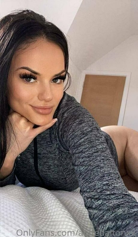 evadeexo exclusive actress pics