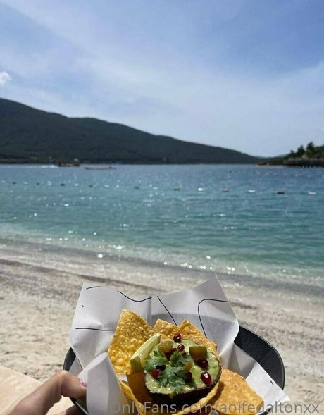 evadeexo model adult pics