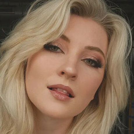 18 year old onlyfans art porn archive