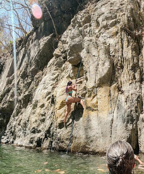 teen asian onlyfans xxx photos