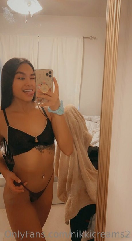 nikkicreams2 star nude photos