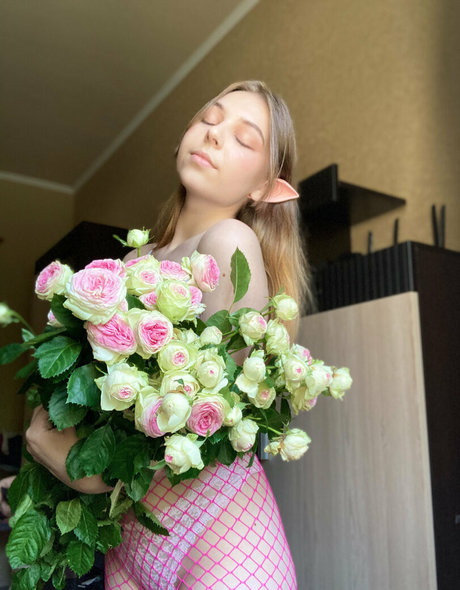 moon less Quick photo