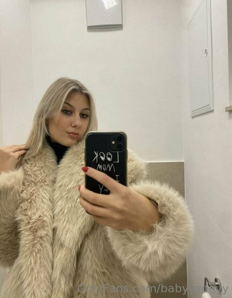 babyyzoeyy top pornstar archive