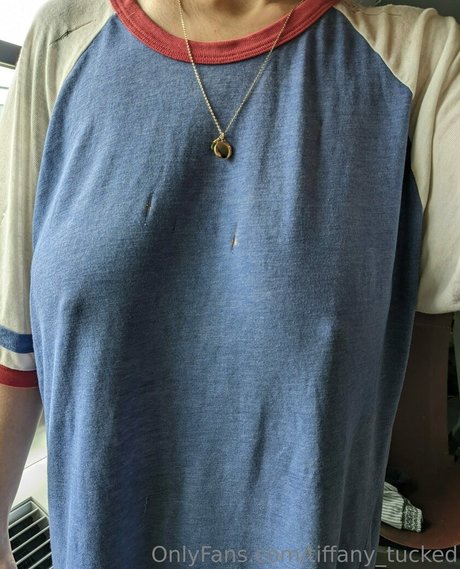 tiffany tucked star top photo