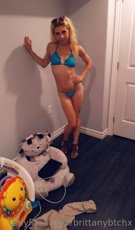 brittanybtchx hot model pictures