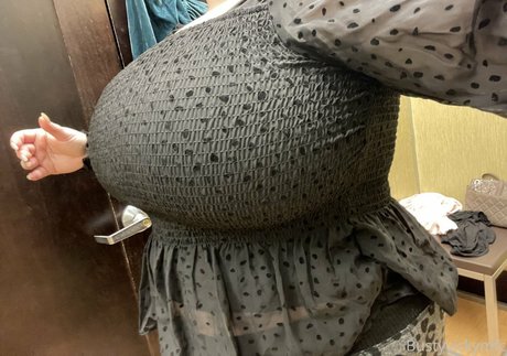 big pussy lips onlyfans beautiful archive