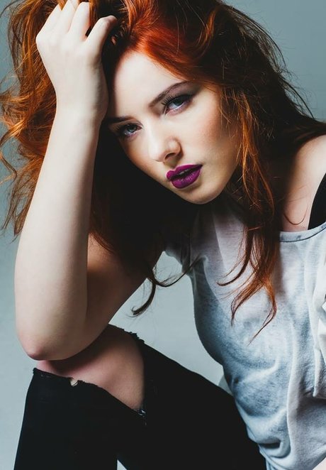 Ash Millman star beautiful gallery