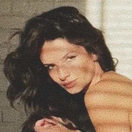 Alice Greczyn hot model photo