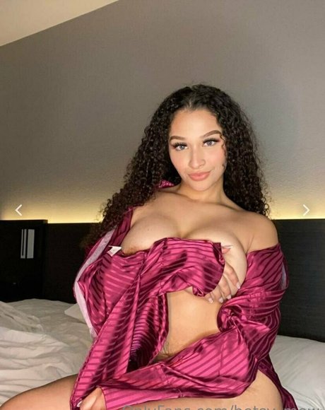 betsy mew pornstar nudes picture