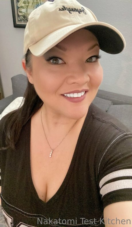 kellynakatomi art actress photos