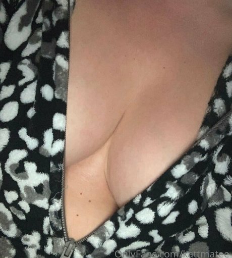 kattmatee model top photos