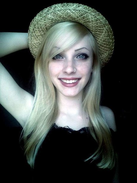 blonde babe onlyfans hot sex image