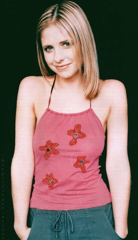 Sarah Michelle Gellar model high quality archive