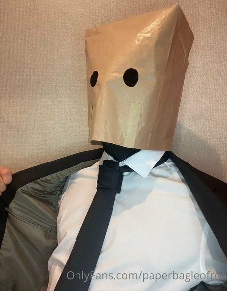 paperbagfree pretty model photo