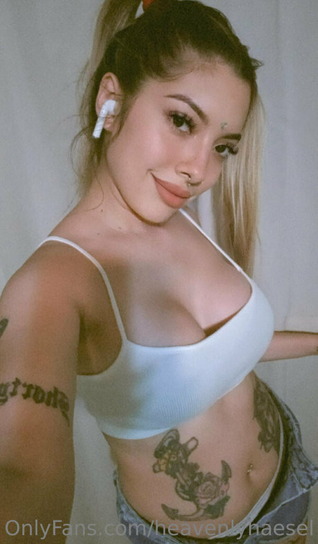 heavenlyhaesel nude model gallery