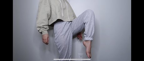 petite skinny onlyfans nudes picture