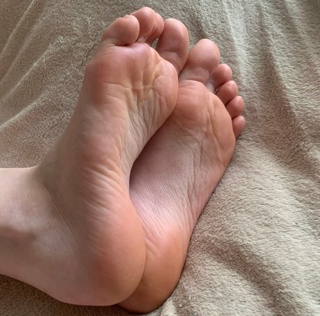 rubybunnyy free model pictures