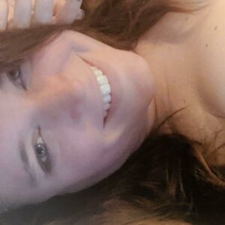 sweetmetalgrl model erotic pictures