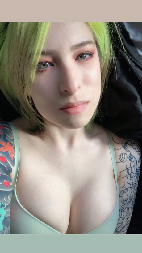 Candie Bolton model art picture