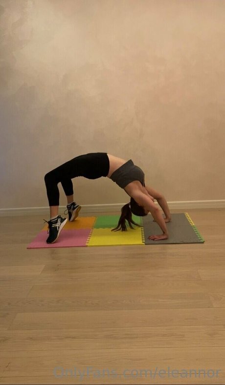 syren of paradise adult actress picture