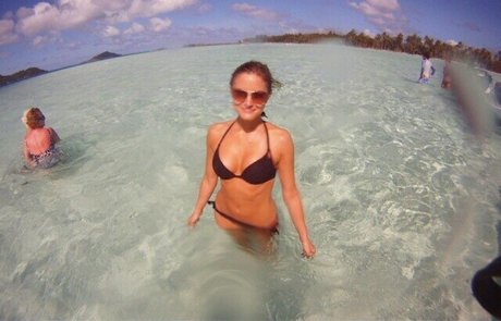 iJustine sexy star pic