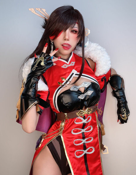 aqua28551264 hot model images