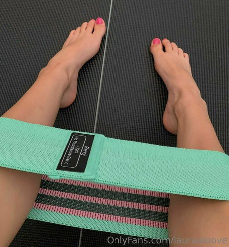 lauraaloove perfect star images